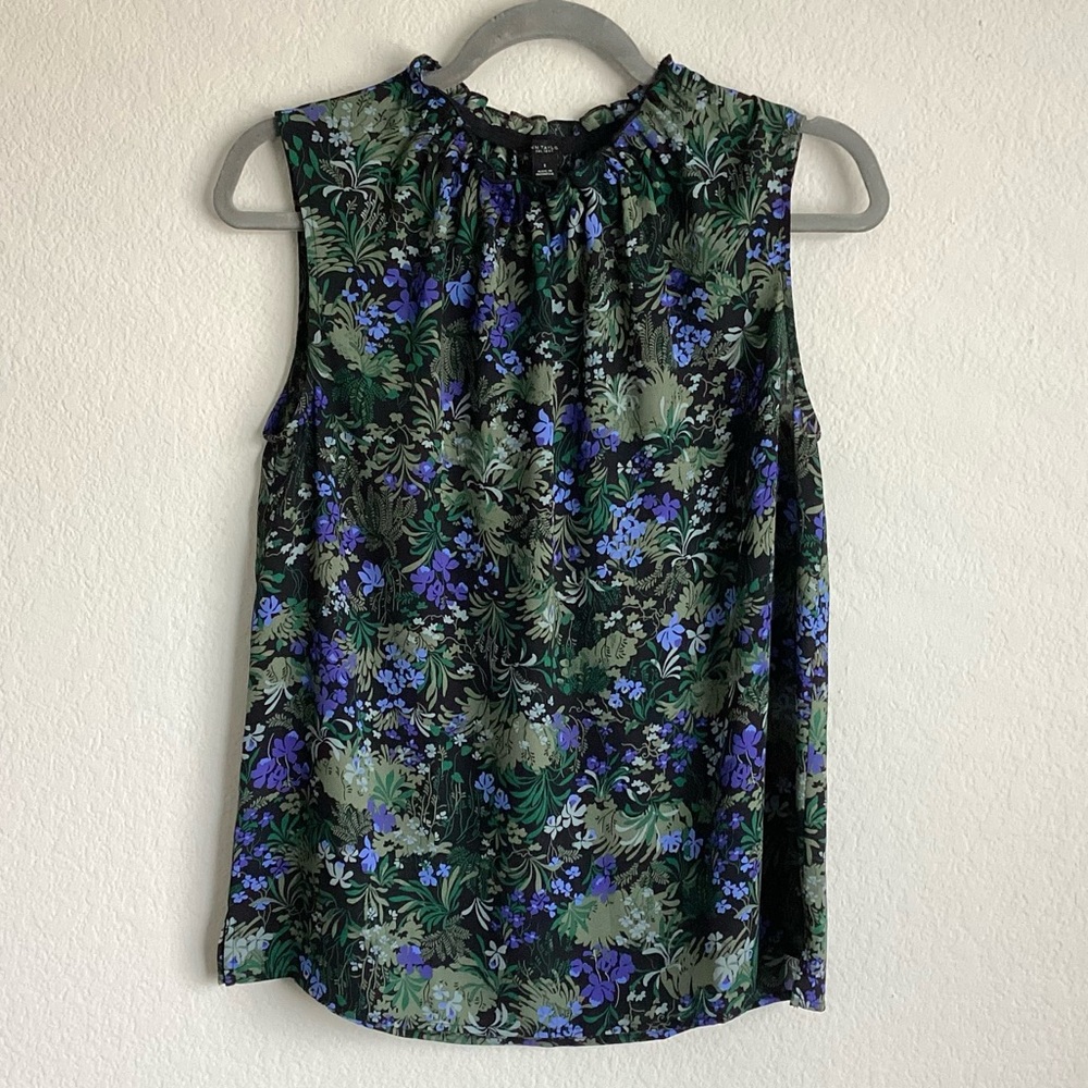 \Ann Taylor Factory\ Sleeveless Floral Blouse